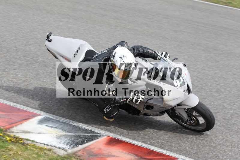 /Archiv-2023/06 10.04.2023 Moto Club Anneau du Rhin/Rouge Expert/97